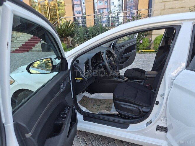 Hyundai Elantra 2018, 139,000 km - 2.0 l - Bakı