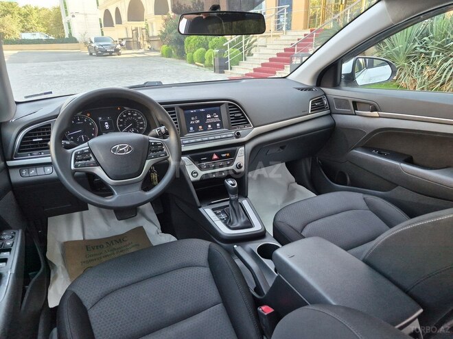Hyundai Elantra 2018, 139,000 km - 2.0 l - Bakı