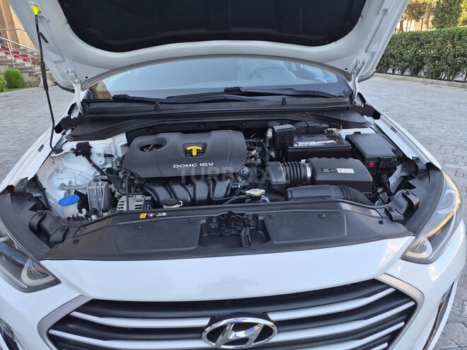 Hyundai Elantra 2018, 139,000 km - 2.0 l - Bakı