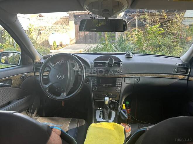 Mercedes E 240 2003, 205,000 km - 2.6 l - Bakı