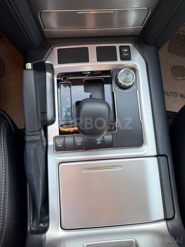 Toyota Land Cruiser 2018, 99,000 km - 4.0 l - Bakı