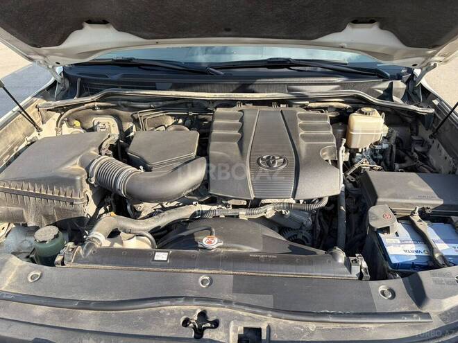 Toyota Land Cruiser 2018, 99,000 km - 4.0 l - Bakı