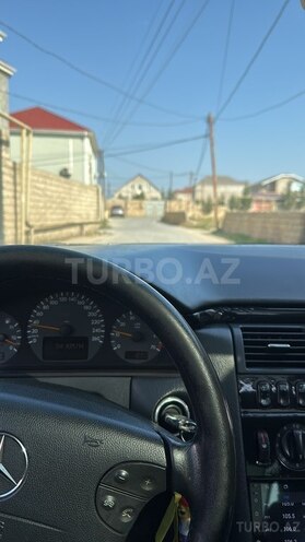 Mercedes E 280 1999, 260,000 km - 2.8 l - Bakı