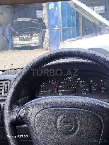Opel Vectra 1993, 343,500 km - 1.8 l - Bakı