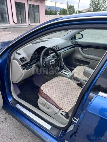 Audi A4 2005, 250,000 km - 2.0 l - Bakı