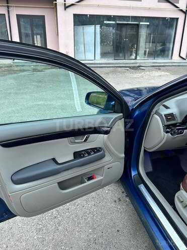 Audi A4 2005, 250,000 km - 2.0 l - Bakı