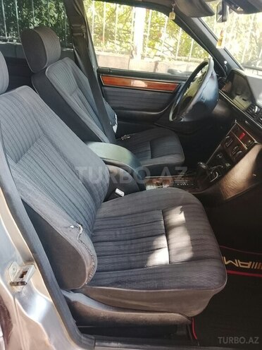 Mercedes 190 1990, 350,000 km - 2.0 l - Salyan