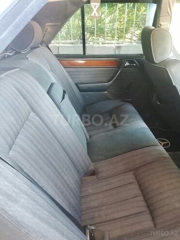 Mercedes 190 1990, 350,000 km - 2.0 l - Salyan