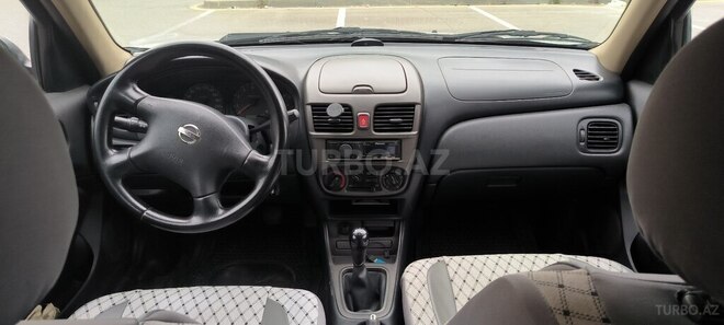 Nissan Sunny 2004, 245,000 km - 1.6 л - Bakı