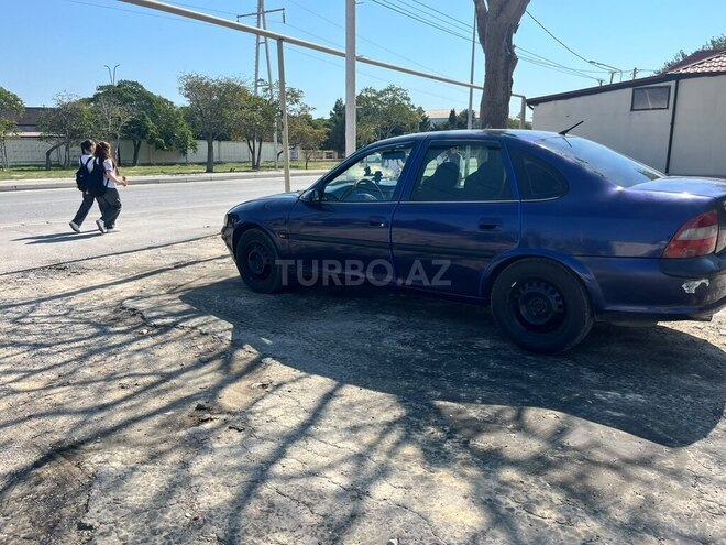 Opel Vectra 1996, 354,678 km - 1.8 l - Bakı