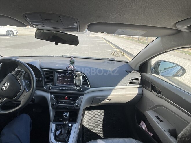 Hyundai Elantra 2017, 275,198 km - 2.0 l - Bakı