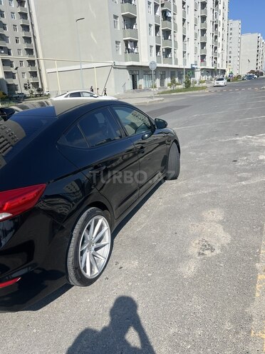 Hyundai Elantra 2017, 275,198 km - 2.0 l - Bakı