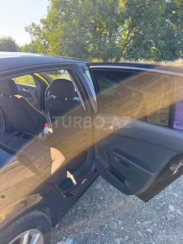 Opel Astra 2009, 320,000 km - 1.4 l - Quba