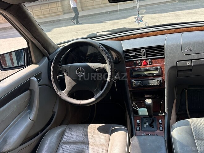 Mercedes C 200 1999, 320,000 km - 2.0 l - Yevlax
