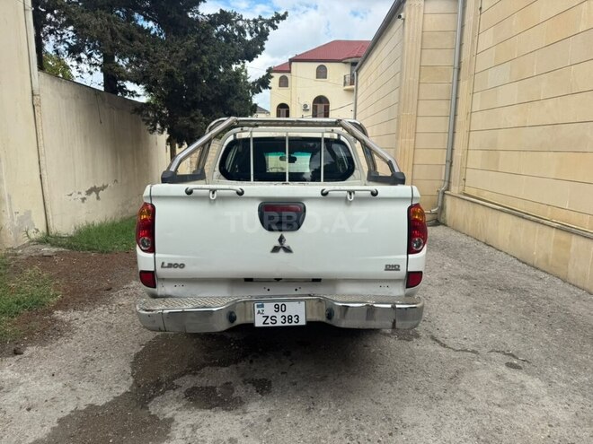 Mitsubishi L200 2013, 512,000 km - 2.5 l - Bakı