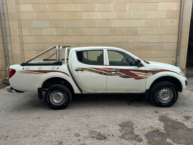 Mitsubishi L200 2013, 512,000 km - 2.5 l - Bakı