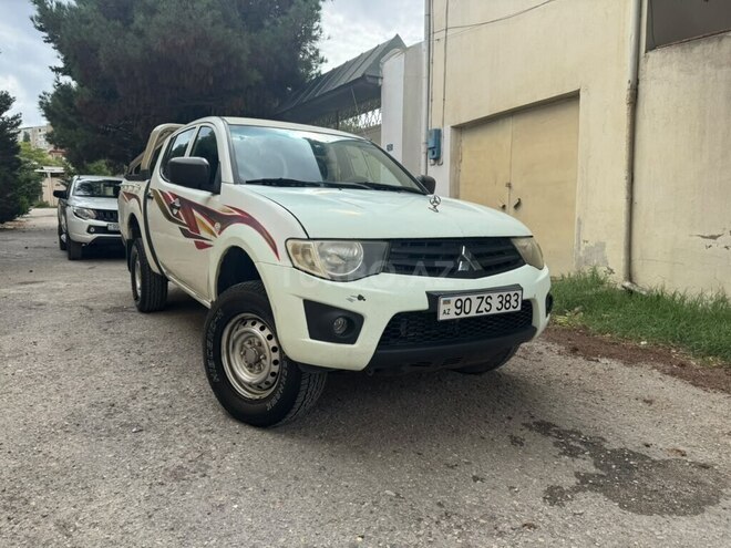 Mitsubishi L200 2013, 512,000 km - 2.5 l - Bakı