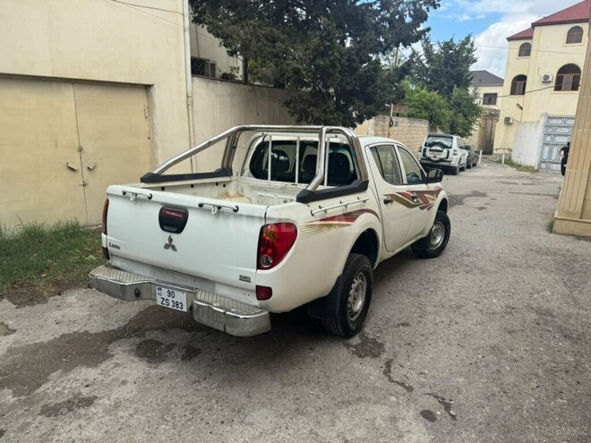 Mitsubishi L200 2013, 512,000 km - 2.5 l - Bakı