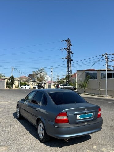 Opel Vectra 1998, 360,000 km - 1.8 l - Bakı