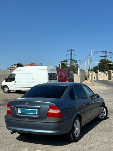 Opel Vectra 1998, 360,000 km - 1.8 l - Bakı