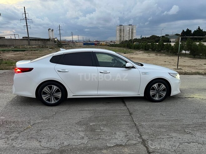 Kia K5 2016, 240,000 km - 2.0 л - Bakı