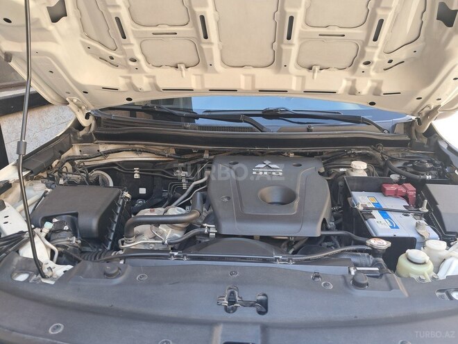 Mitsubishi L200 2020, 99,260 km - 2.4 l - Bakı