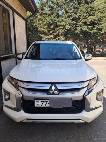 Mitsubishi L200 2020, 99,260 km - 2.4 l - Bakı