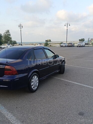 Opel Vectra 1999, 332,850 km - 1.8 l - Sumqayıt