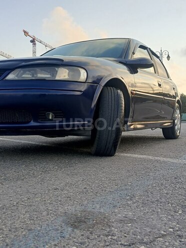 Opel Vectra 1999, 332,850 km - 1.8 l - Sumqayıt
