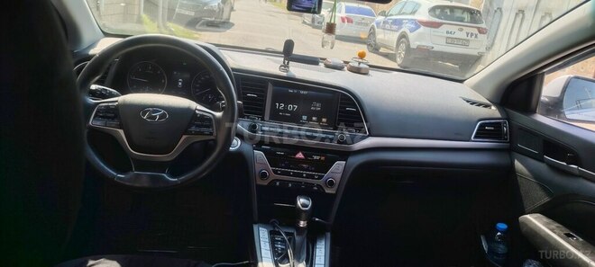 Hyundai Avante 2016, 255,556 km - 1.6 l - Ağcabədi