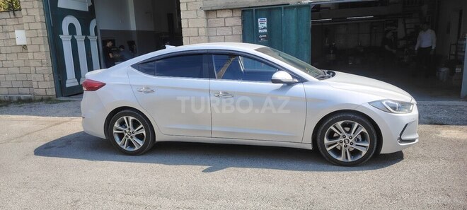 Hyundai Avante 2016, 255,556 km - 1.6 l - Ağcabədi