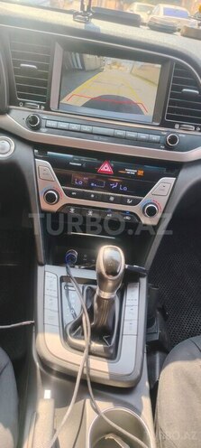 Hyundai Avante 2016, 255,556 km - 1.6 l - Ağcabədi