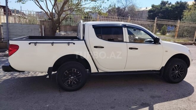 Mitsubishi L200 2014, 483,060 km - 2.5 л - Bakı