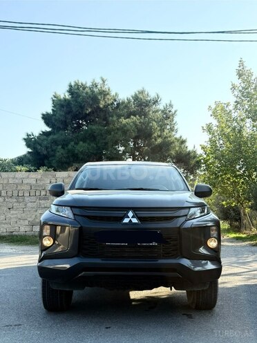 Mitsubishi L200 2023, 70,000 km - 2.4 l - Bakı