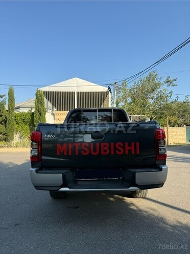 Mitsubishi L200 2023, 70,000 km - 2.4 l - Bakı