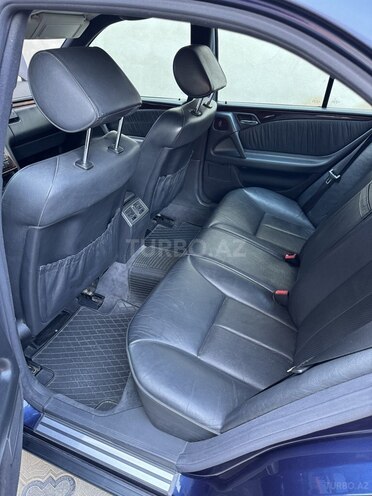 Mercedes E 240 1998, 192,000 km - 2.4 l - Bakı