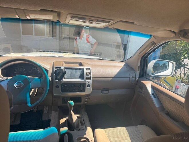 Nissan Navara 2013, 405,639 km - 2.5 l - Bakı
