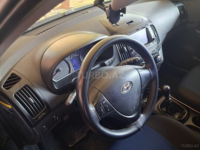 Hyundai i30 2007, 168,000 km - 1.4 л - Sabirabad