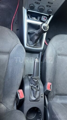 Opel Astra 2009, 270,907 km - 1.4 l - Bakı