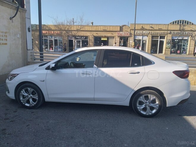 Chevrolet Onix 2024, 40,000 km - 1.2 l - Bakı