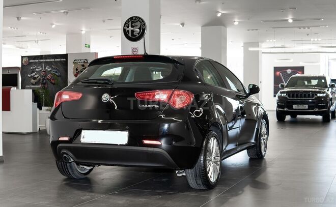 Alfa Romeo Giulietta 2017, 41,454 km - 1.4 l - Bakı