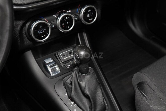 Alfa Romeo Giulietta 2017, 41,454 km - 1.4 l - Bakı