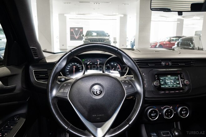 Alfa Romeo Giulietta 2017, 41,454 km - 1.4 l - Bakı