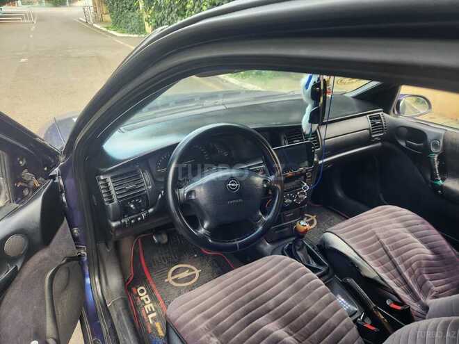 Opel Vectra 1996, 350,000 km - 1.6 l - Qazax