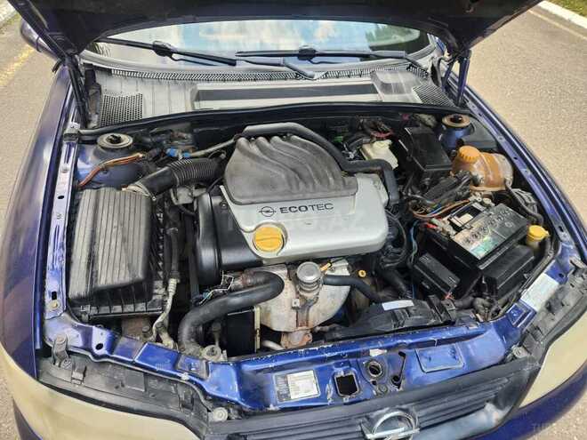Opel Vectra 1996, 350,000 km - 1.6 l - Qazax