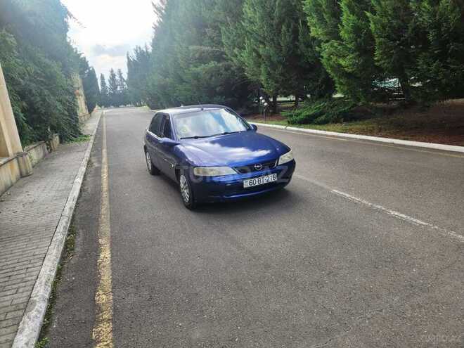 Opel Vectra 1996, 350,000 km - 1.6 l - Qazax
