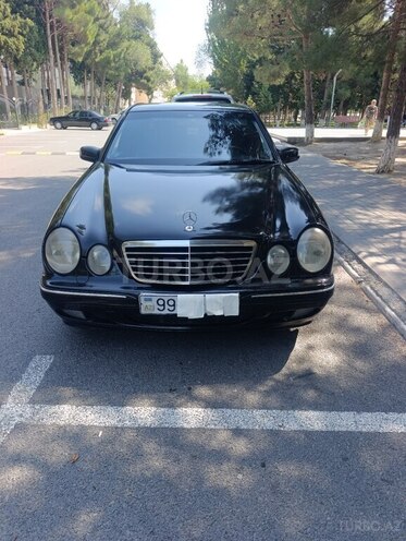 Mercedes E 270 2001, 444,000 km - 2.7 l - Sumqayıt