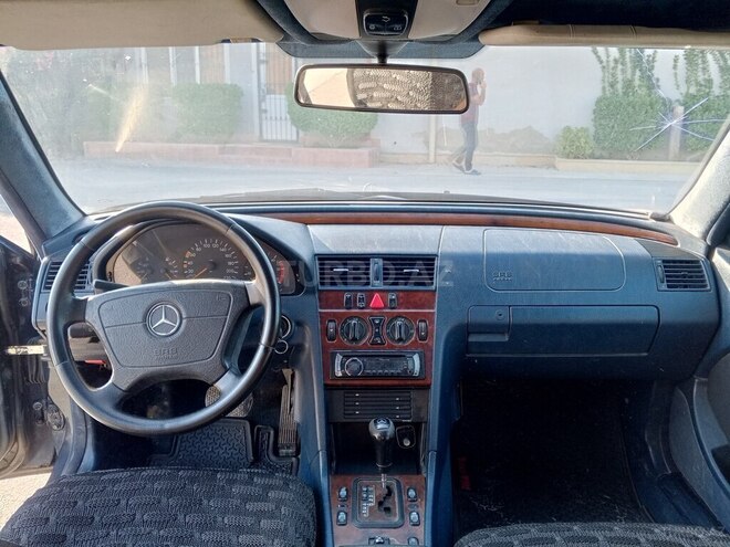 Mercedes C 220 1999, 270,000 km - 2.2 л - Bakı