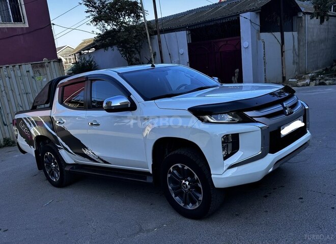 Mitsubishi L200 2023, 62,000 km - 2.4 l - Bakı
