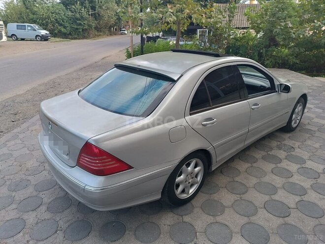 Mercedes C 240 2001, 320,000 km - 2.6 l - Masallı